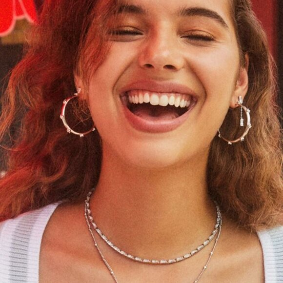 Kendra Scott Juliette Silver Crystal Drop Earrings NWT - Picture 4 of 5